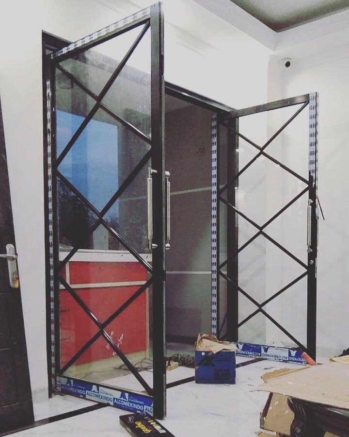 Pintu Floorhinge Aluminium